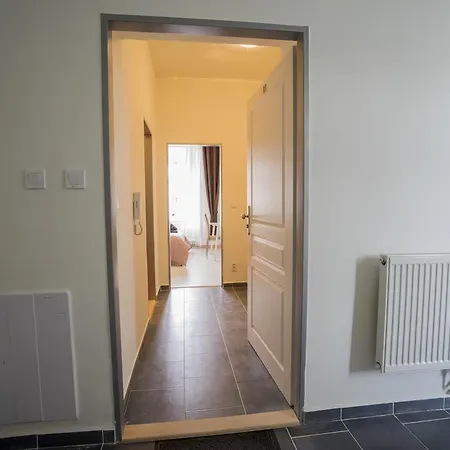 Apartman Zamecnicka 3 Ołomuniec